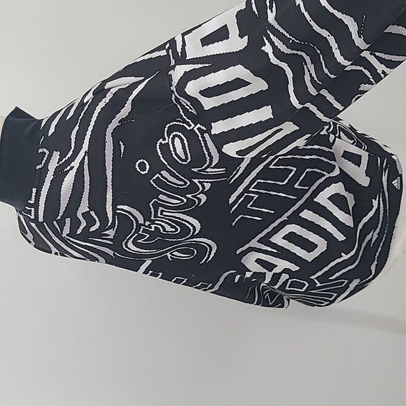 Adidas all over print crop half zip sweatshirt pullover large black & white - Picture 9 of 10